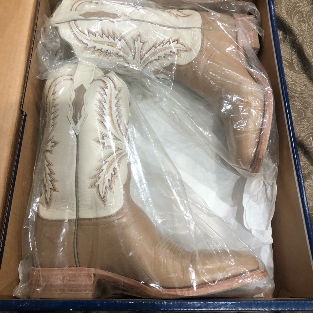 Lucchese 2000 Women’s Cowboy Boots